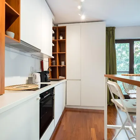 Urban Jungle Apartment Bucharest