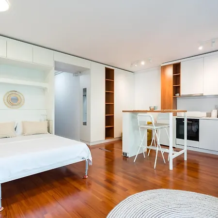 Urban Jungle Апартаменты *