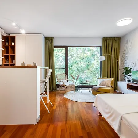 Urban Jungle Apartment Bucharest