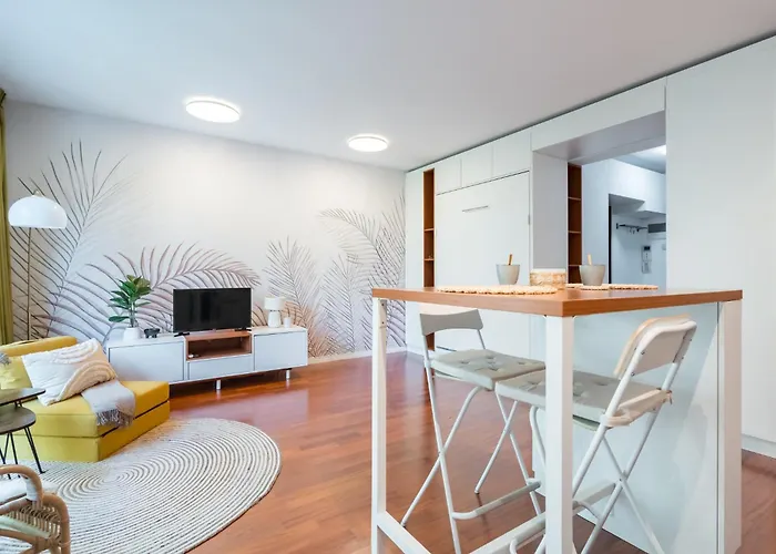 Urban Jungle Apartament *